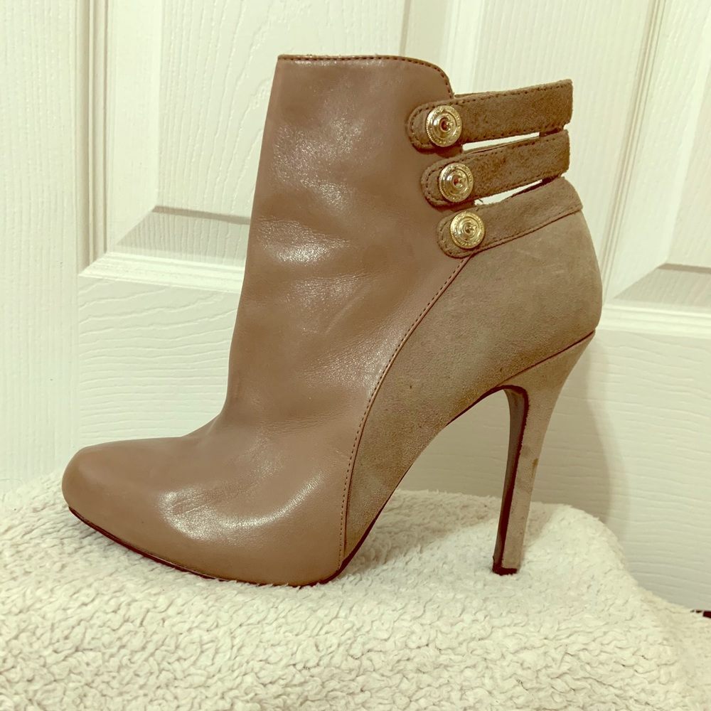 High heel bootie